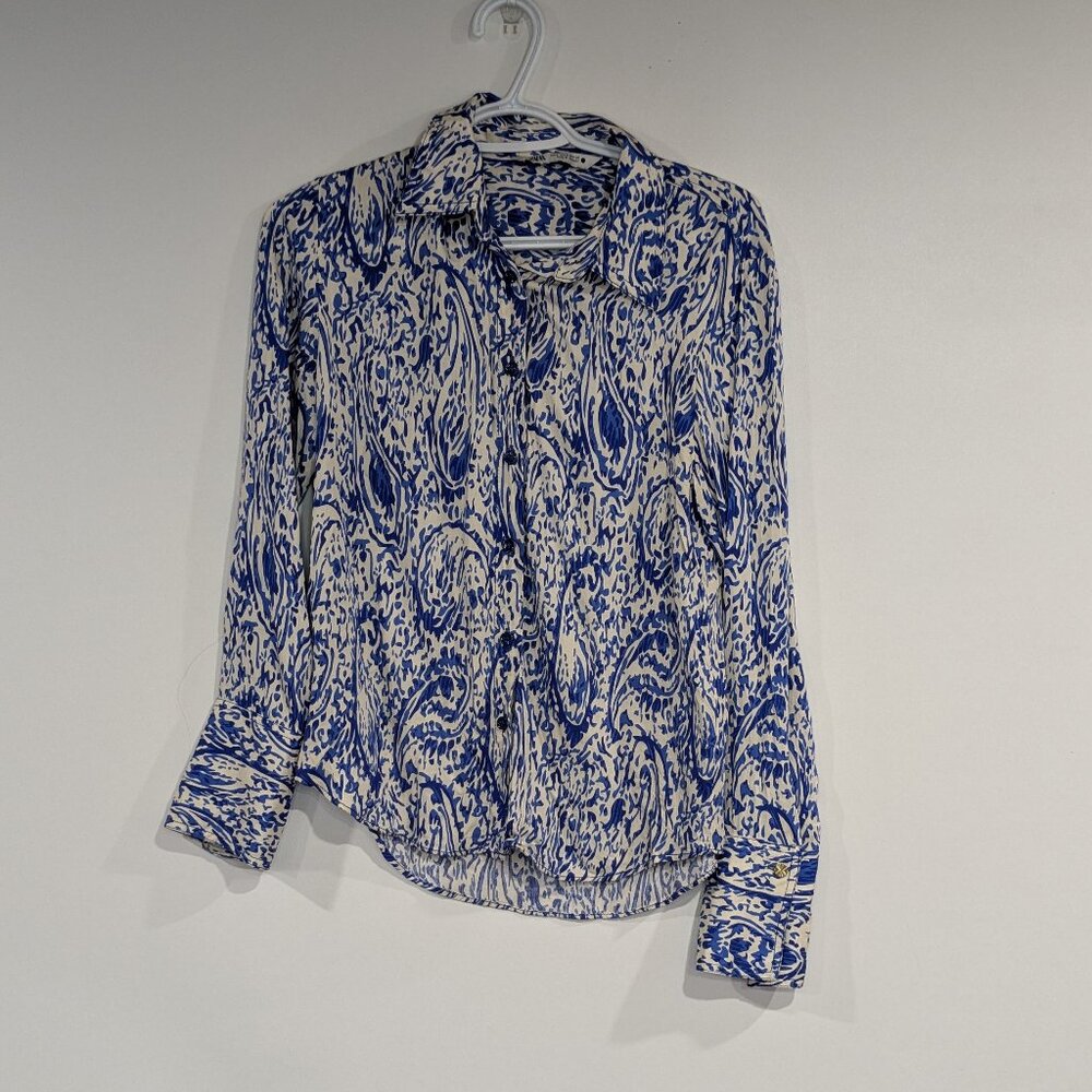 *3/$10* Zara Patterned Button Down Shirt Blue White Size Small